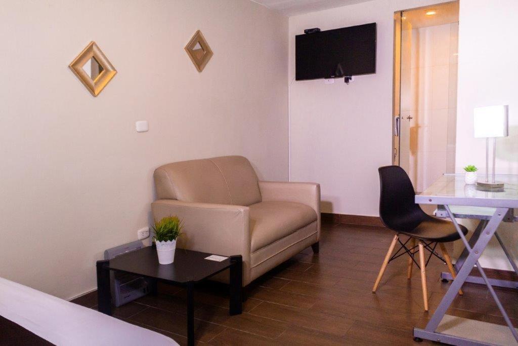El Angolo Lima Ngoại thất bức ảnh